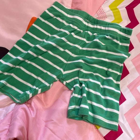 Baby Carter’s Green Striped Elastic Stretch Shorts - Picture 1 of 2